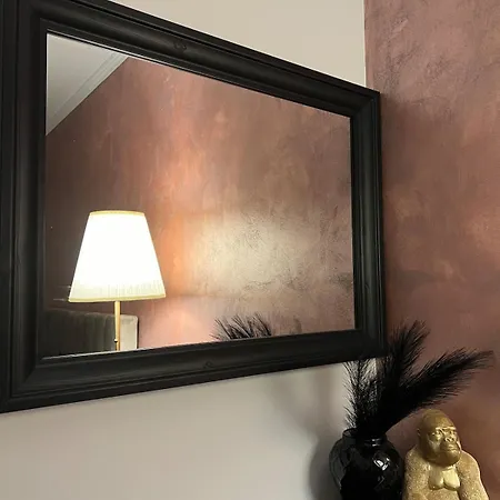 La Doree & Netflix Parking Wifi