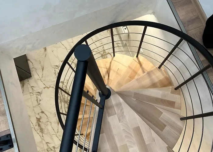 La Doree & Netflix Parking Wifi