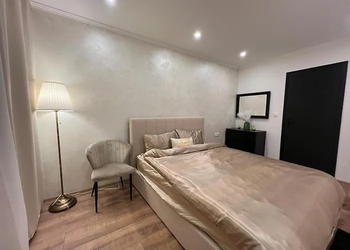 La Doree & Netflix Parking Wifi