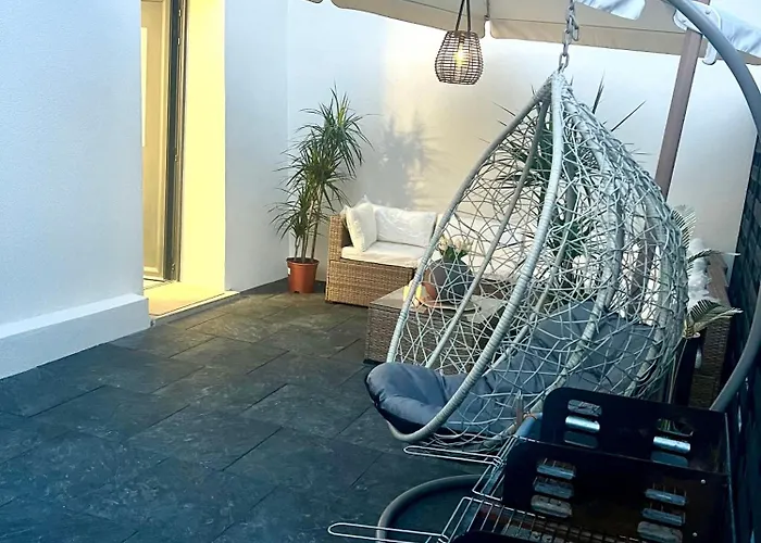 La Doree & Netflix Parking Wifi * Kurtzenhouse