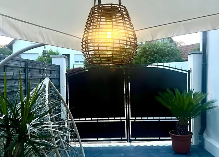 La Doree & Netflix Parking Wifi *